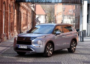 W Polsce zadebiutował nowy model Mitsubishi Outlander PHEV